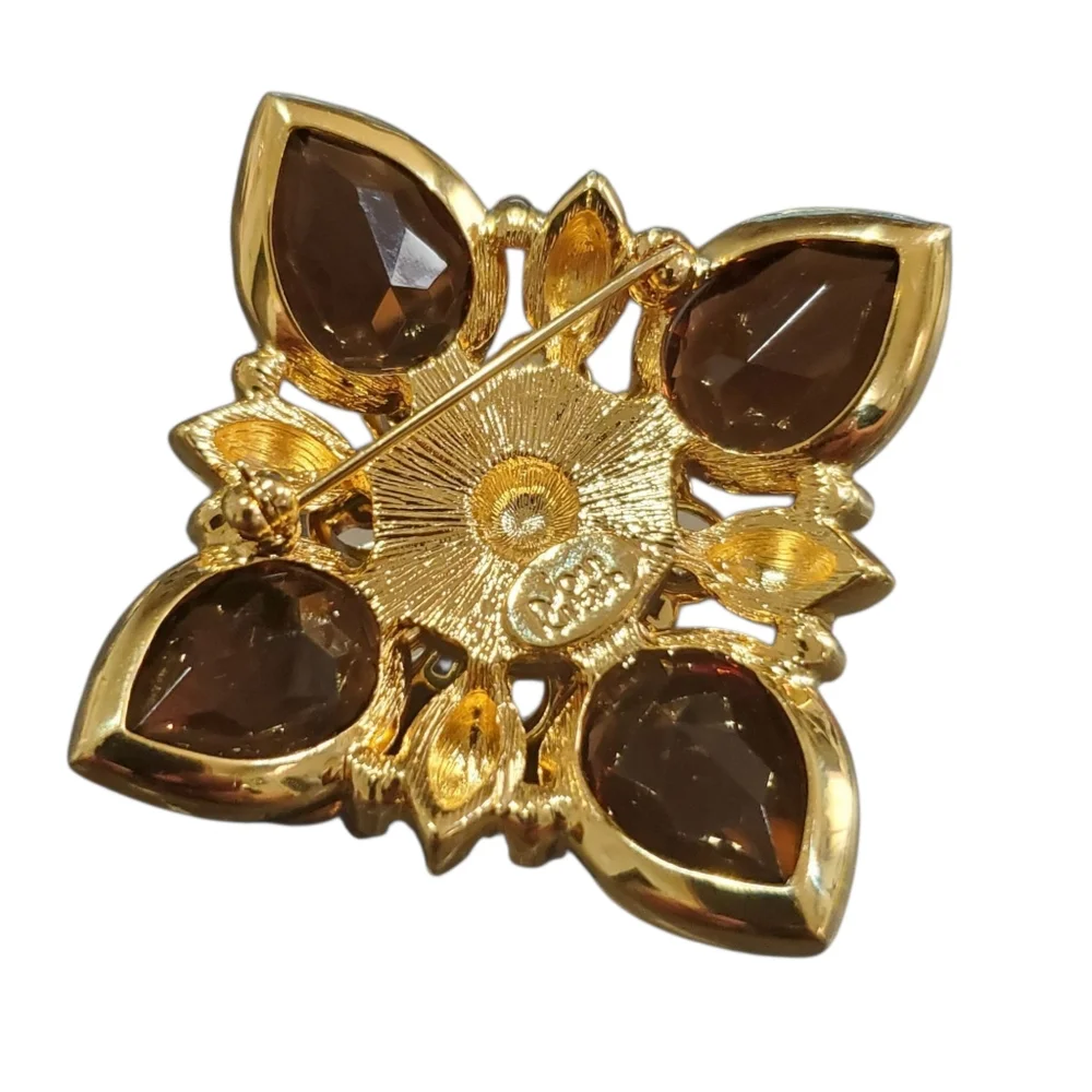 JOAN RIVERS Magnificent Jeweled Maltese Cross Brooch - Picture 4 of 4